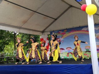 Tari