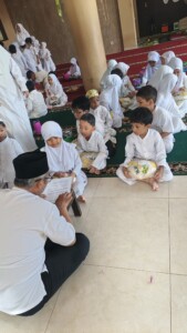 Kegiatan Zakat Fitrah Al Bania Tahun 2025-2026
