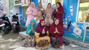 Memperingati Hari Kartini cilik penuh warna